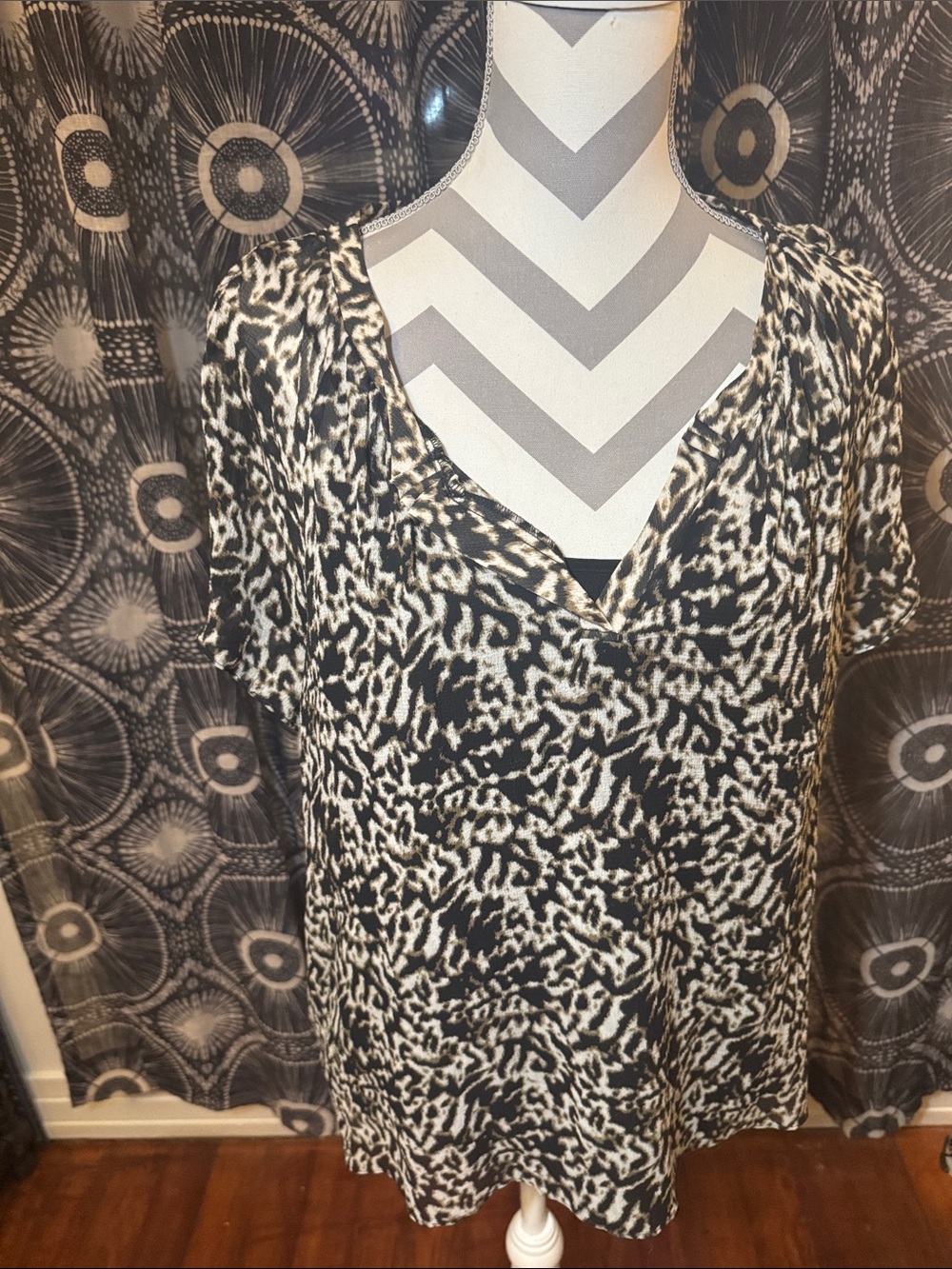 Talbots Black, Brown & White Animal Print V-Neck Blouse Size 16
